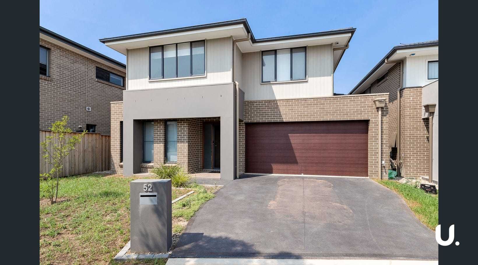 4 bedrooms House in 52 Hazelwood Avenue MARSDEN PARK NSW, 2765