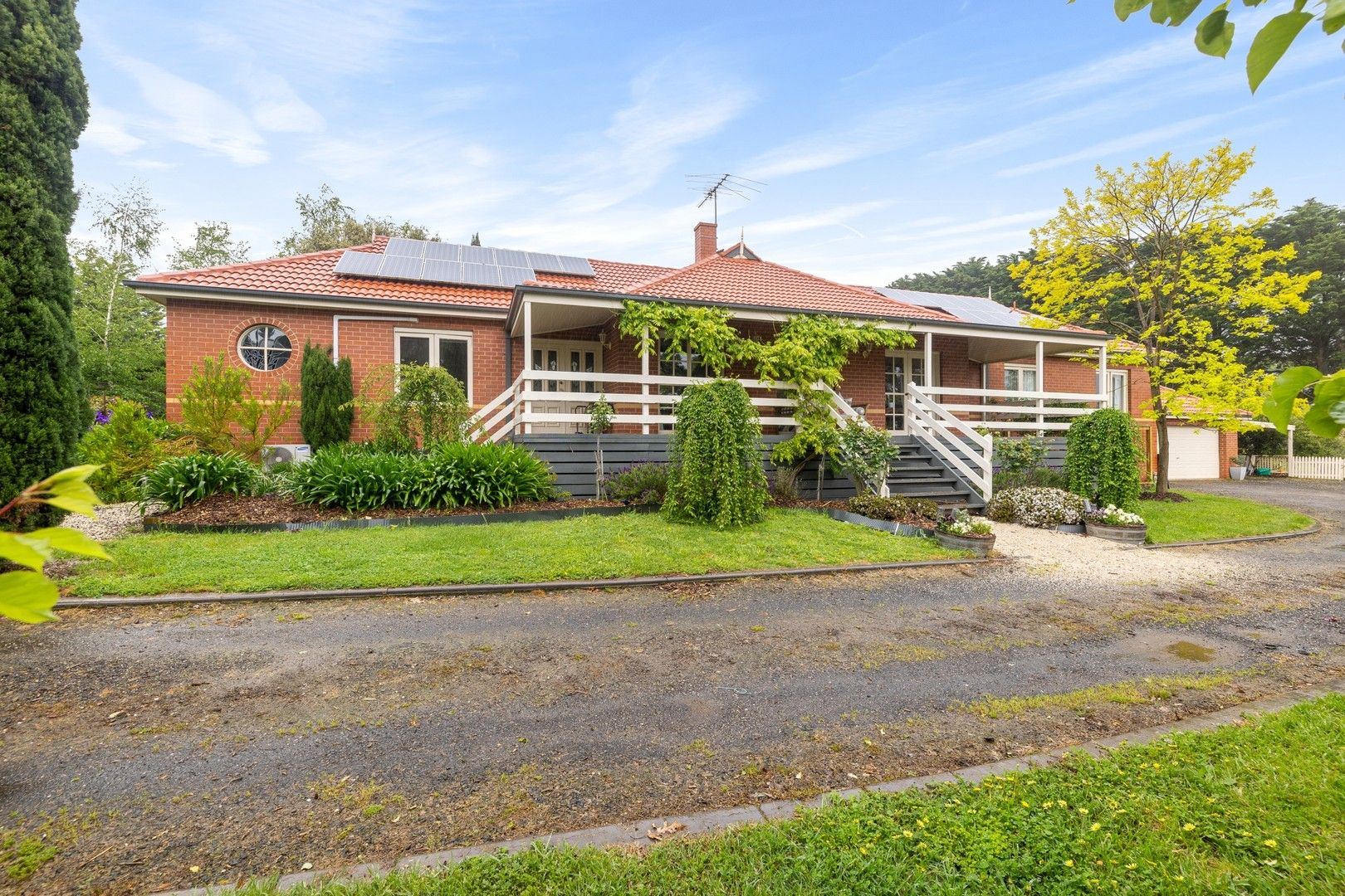 5 bedrooms House in 1 Chessy Park Drive NEW GISBORNE VIC, 3438