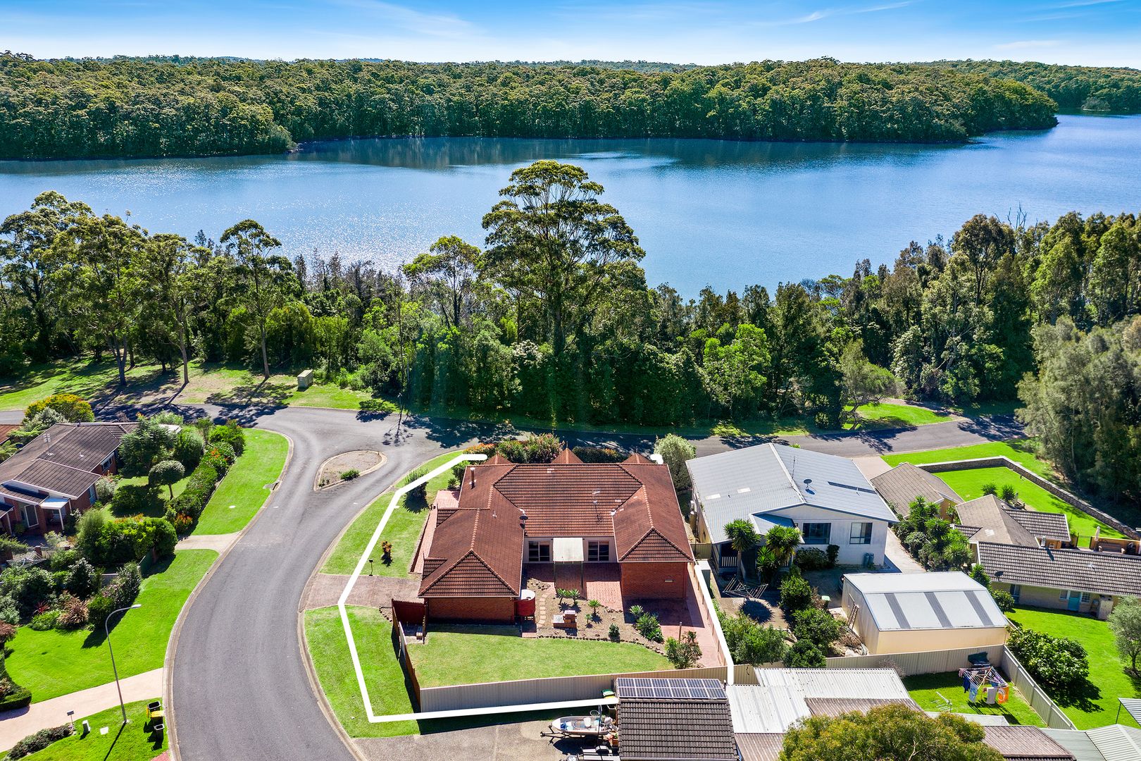 2 Brou Court, Dalmeny NSW 2546, Image 1