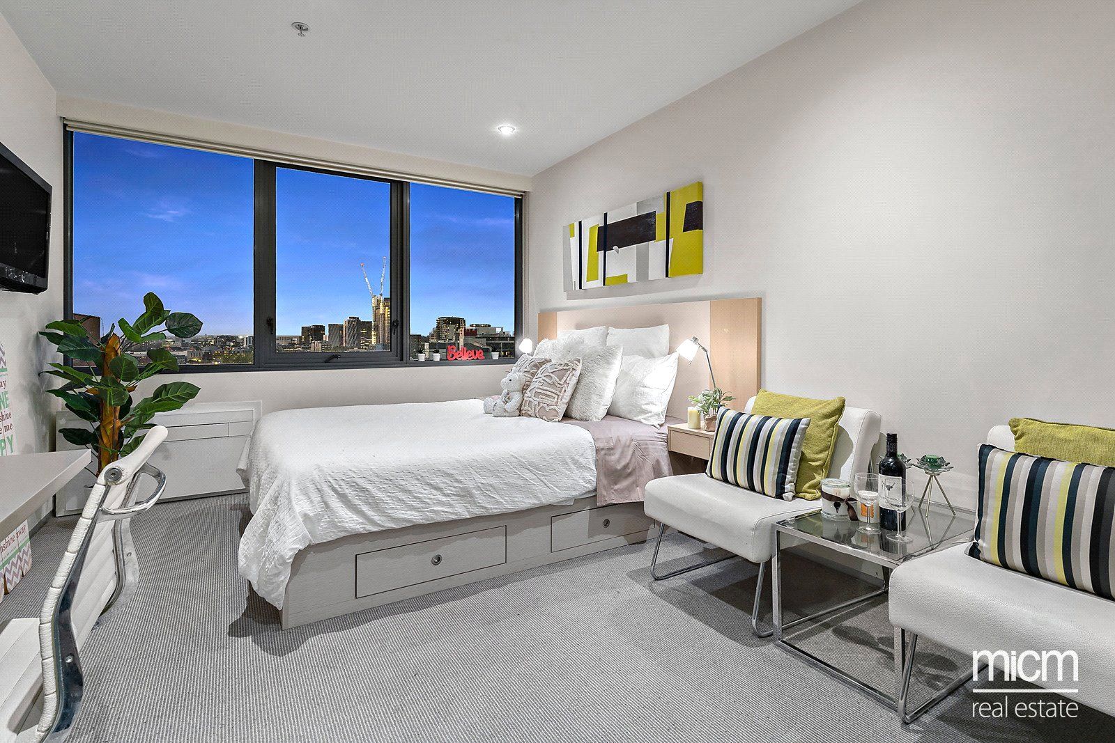 1 bedrooms Studio in 1305/181 Abeckett Street MELBOURNE VIC, 3000