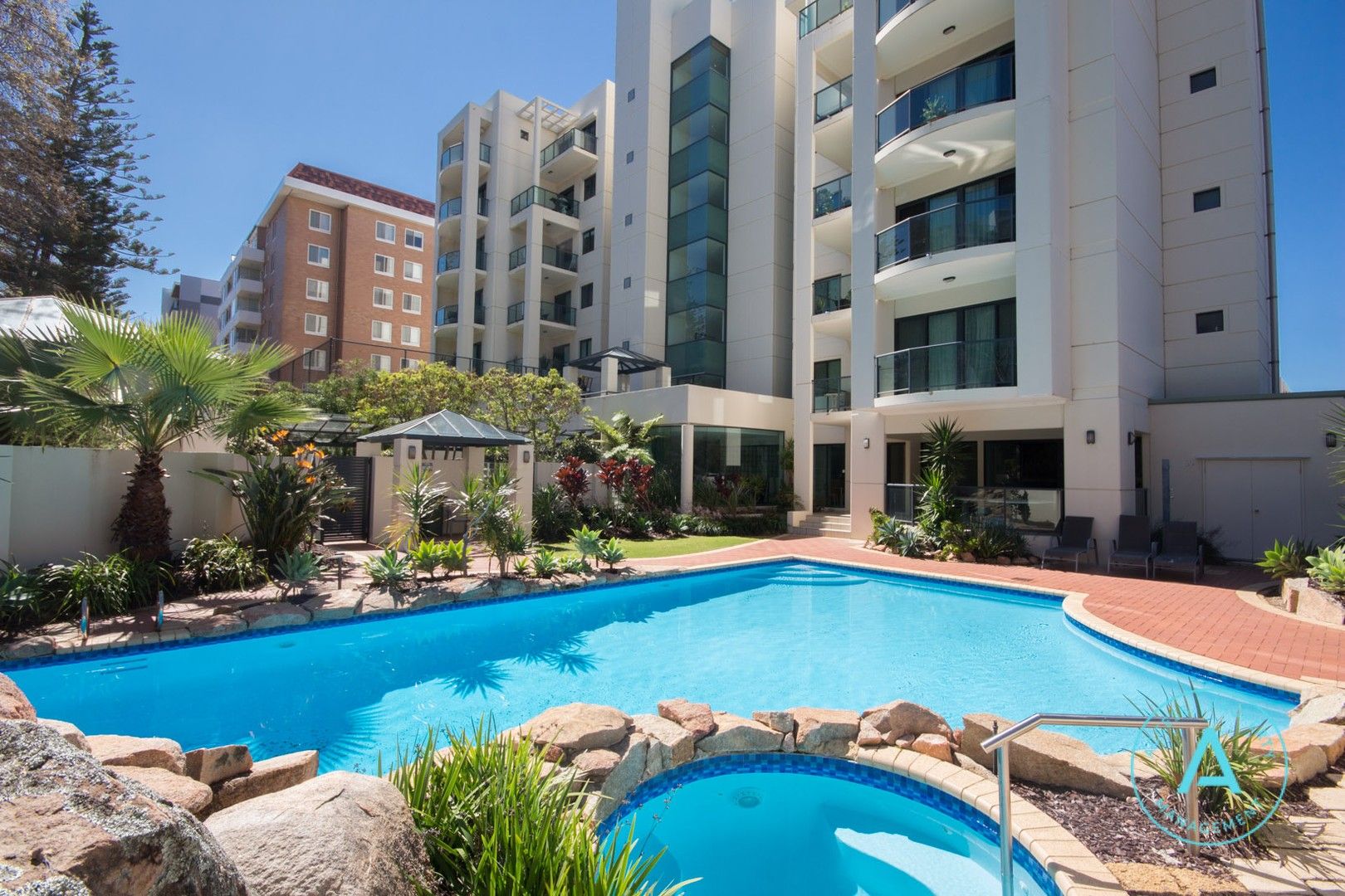 3 bedrooms Apartment / Unit / Flat in 8/60 Mill Point Road SOUTH PERTH WA, 6151