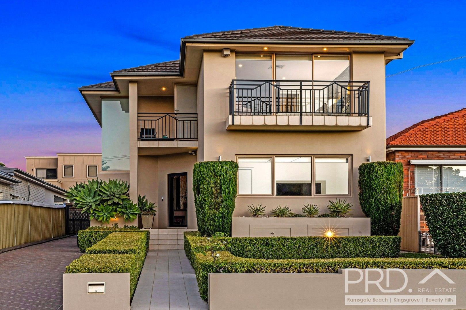 5 bedrooms House in 27 Yoorami Road BEVERLY HILLS NSW, 2209