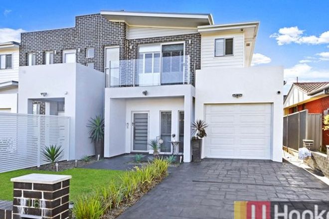 Picture of 16 Glenbrook Crescent, GEORGES HALL NSW 2198