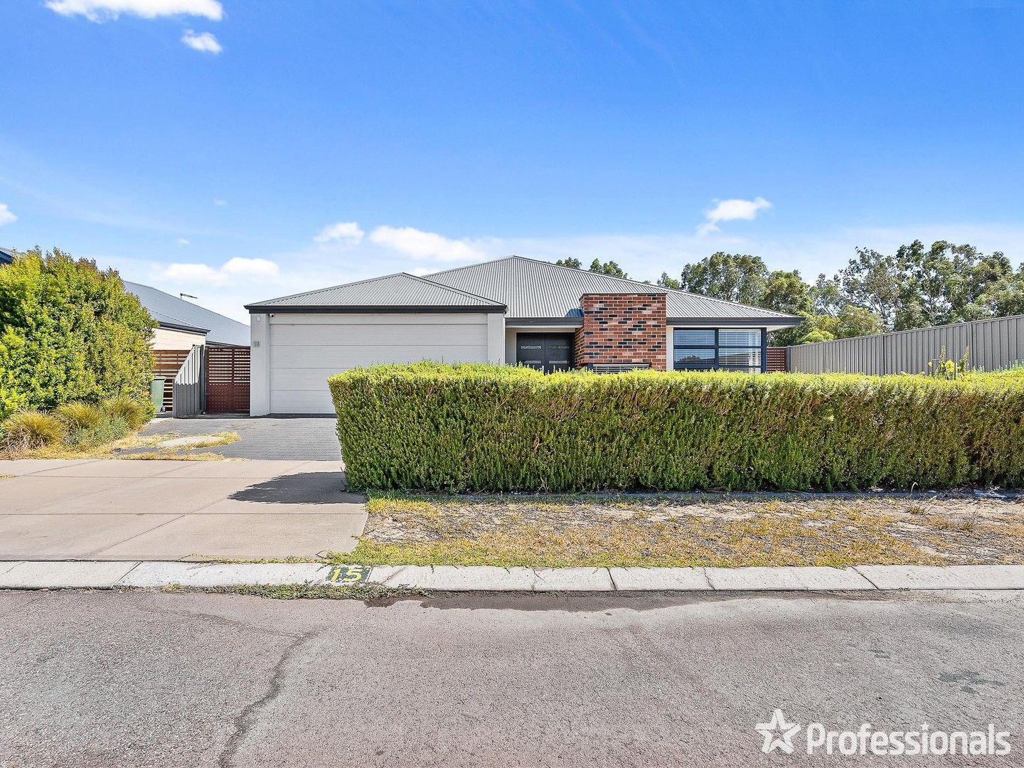 15 Cauthern Grove, Byford WA 6122, Image 0