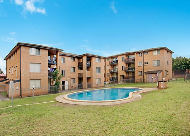 29/5-7 Hoddle Avenue, Bradbury NSW 2560