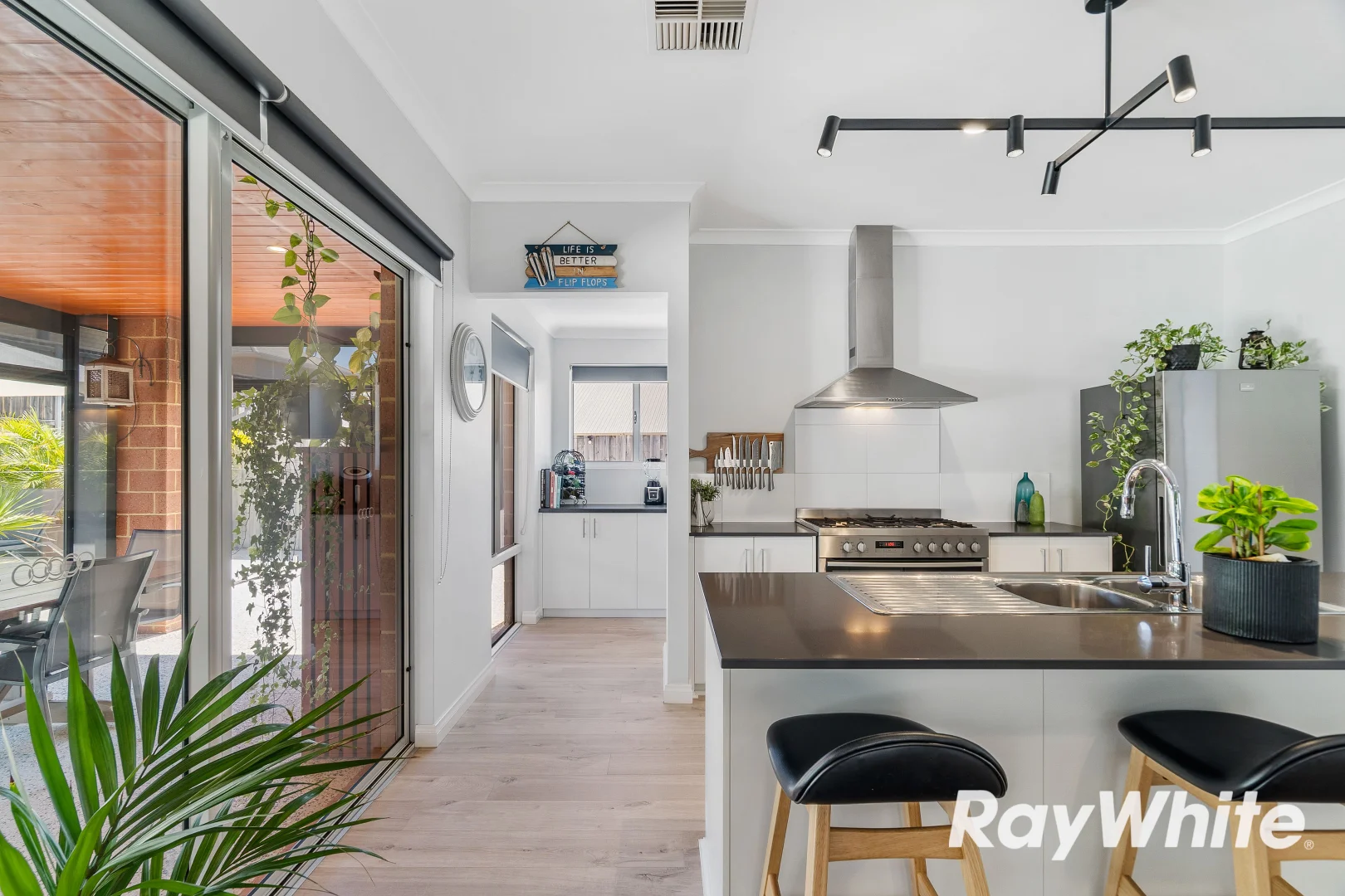 Additional image 14 of 9 Adriana Way, Halls Head WA 6210