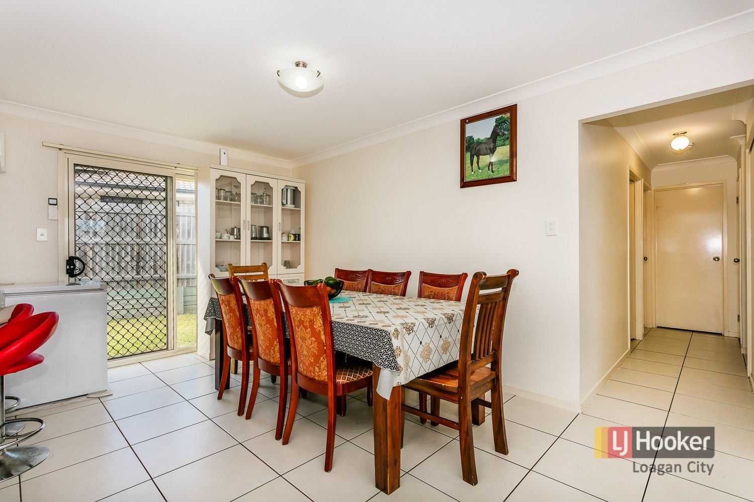 17 Pine Grove Drive, Crestmead QLD 4132, Image 2