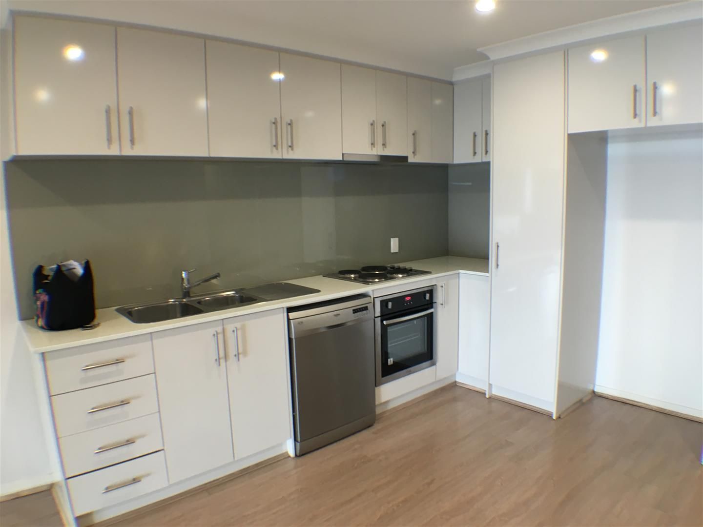 2 bedrooms Apartment / Unit / Flat in 1/5 Parkview Parade REDCLIFFE WA, 6104