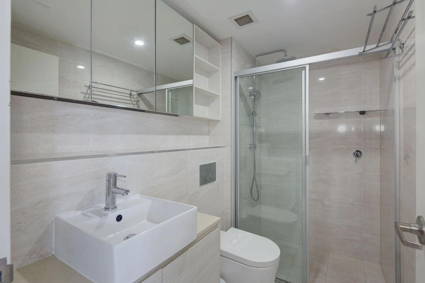 Additional image 5 of 114F Curlewis St, Bondi Beach NSW 2026