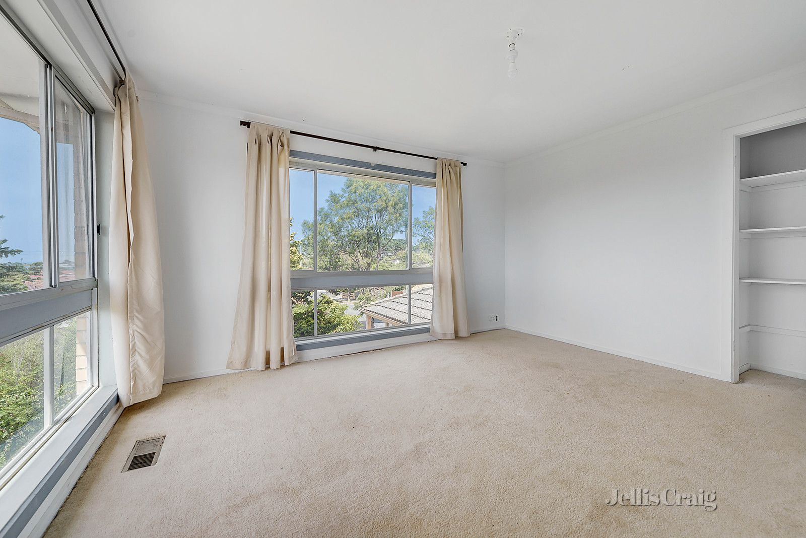 3 Luton Place, Clayton South VIC 3169, Image 2