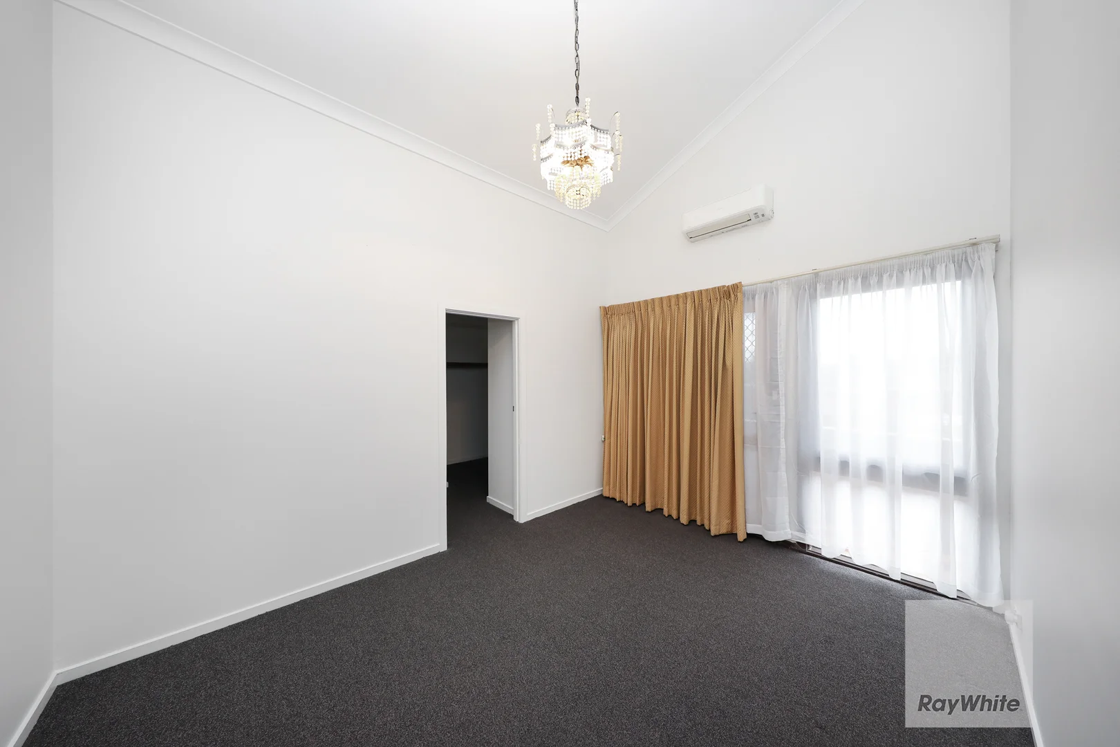 Additional image 11 of 27 Woodstock Drive, Gladstone Park VIC 3043