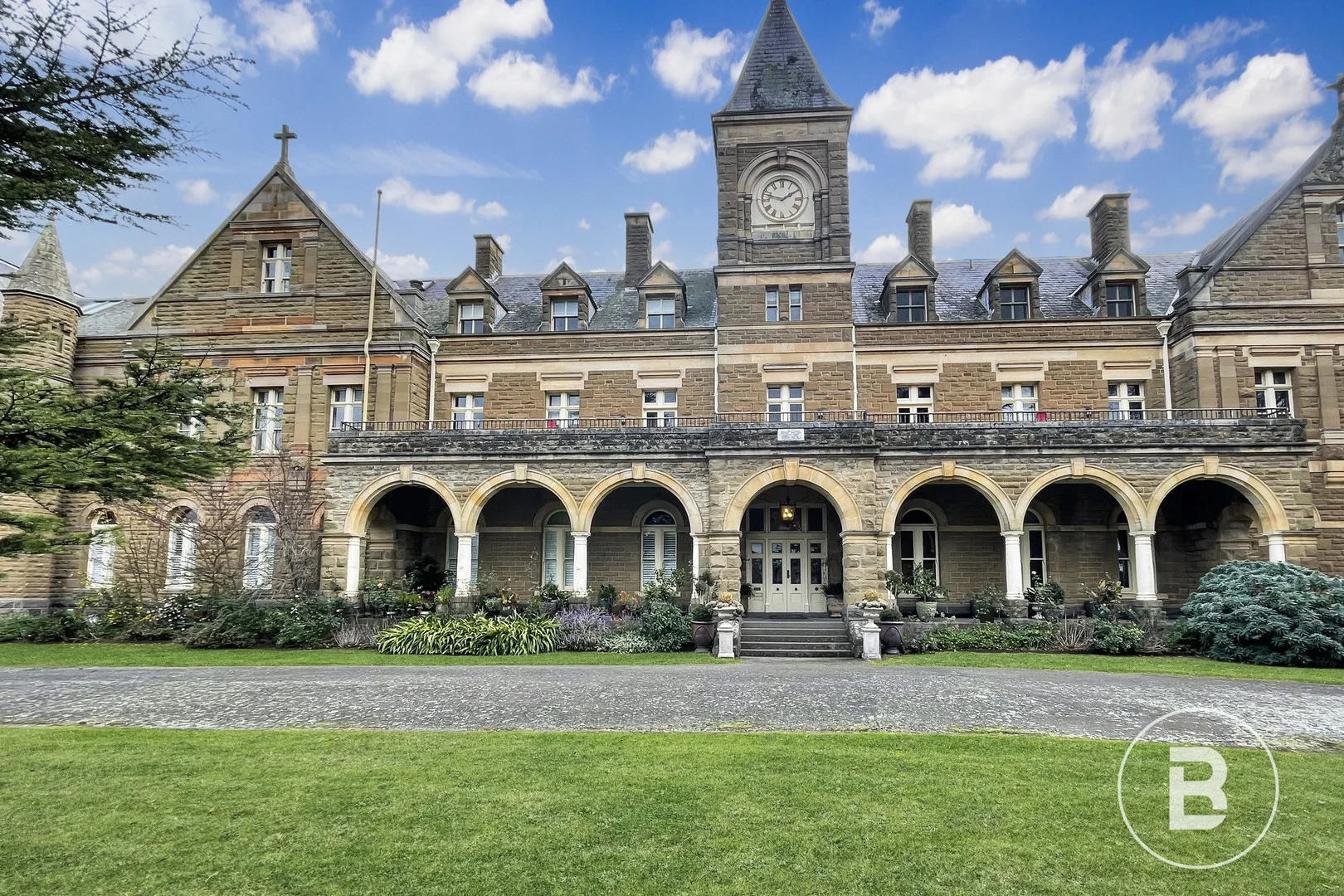 17/300 Gillies Street, Wendouree VIC 3355