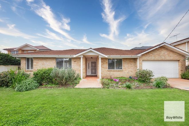 Picture of 2/17 Cabramatta Road, WOOLOOWARE NSW 2230