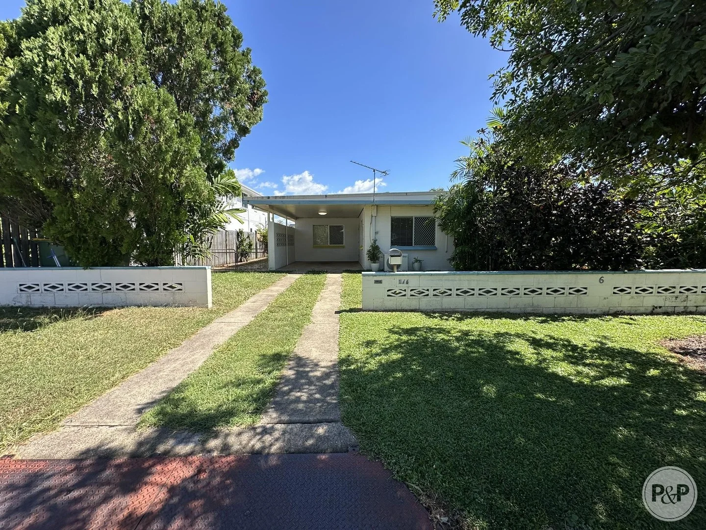 1/6 Stanton Street, Belgian Gardens QLD 4810