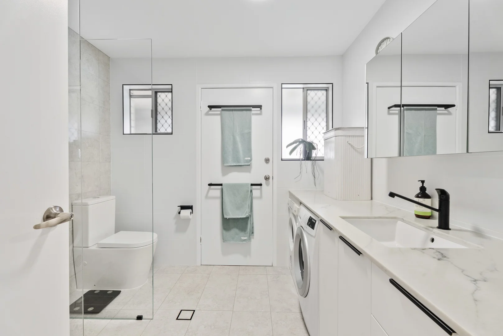 Additional image 8 of 3 Southerden Street, Torquay QLD 4655