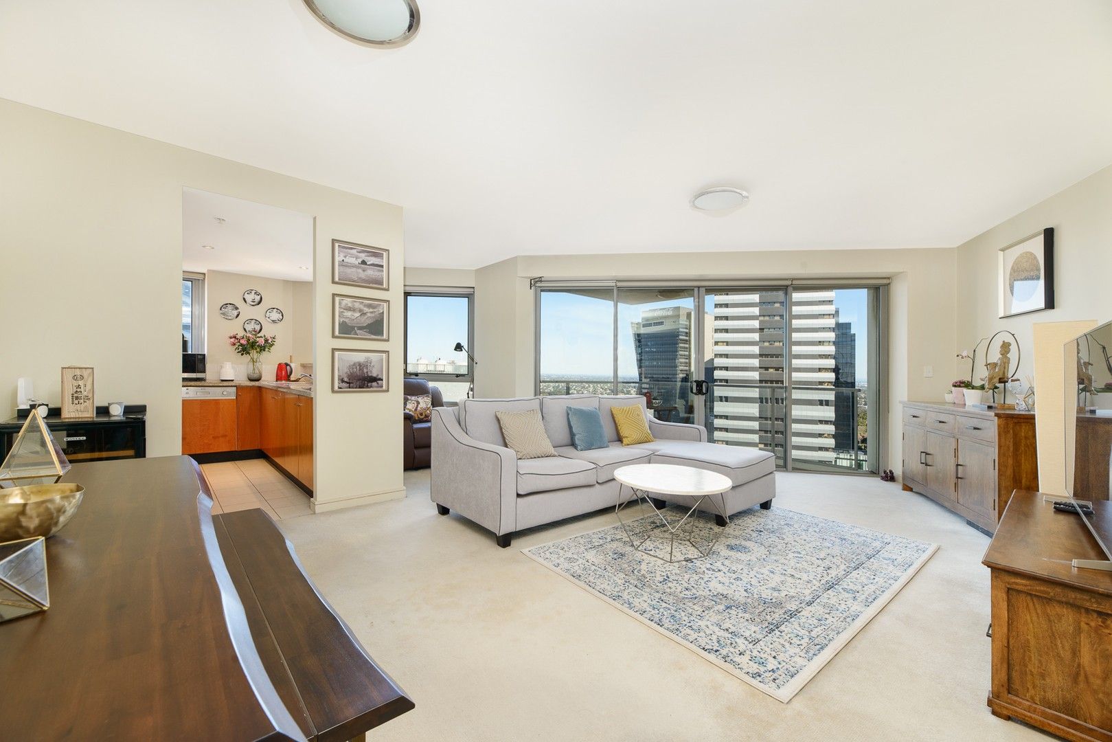 2 bedrooms Apartment / Unit / Flat in 1802/79-81 Berry Street NORTH SYDNEY NSW, 2060