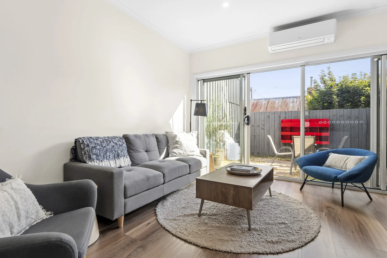 2/19 Market Street, Trentham VIC 3458