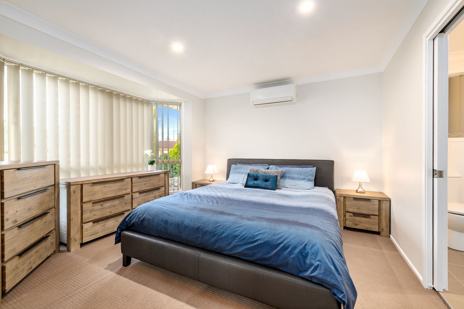 8 Withnell Cres, St Helens Park NSW 2560, Image 1