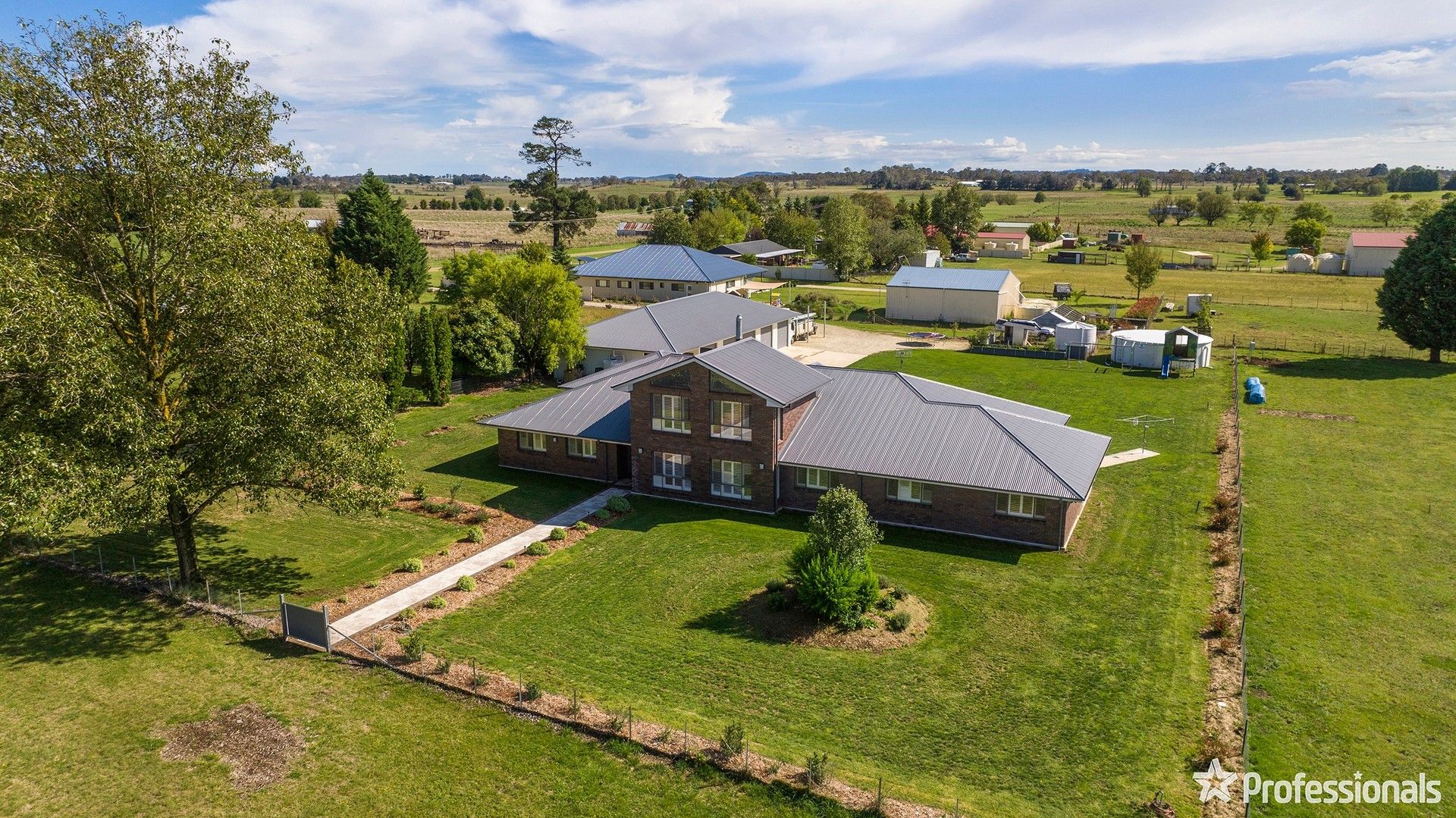 6 Worra Street, Guyra NSW 2365, Image 0