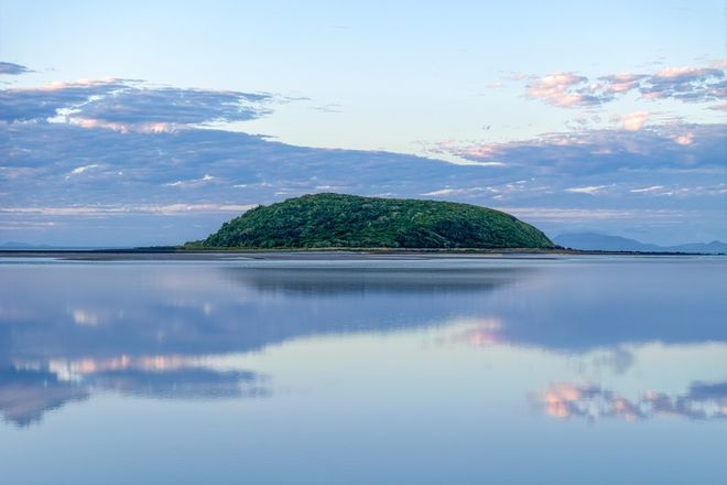 Picture of 1 Little Green Island, SHOAL POINT QLD 4750