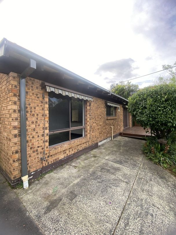 3 bedrooms House in 33 Pindarri Avenue BERKELEY VALE NSW, 2261