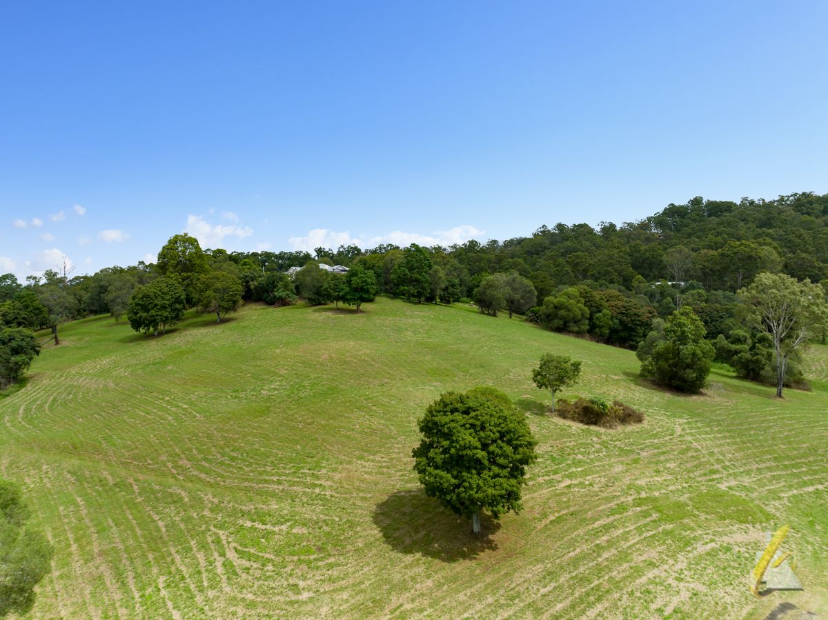 272 Gold Creek Road, Brookfield QLD 4069, Image 2