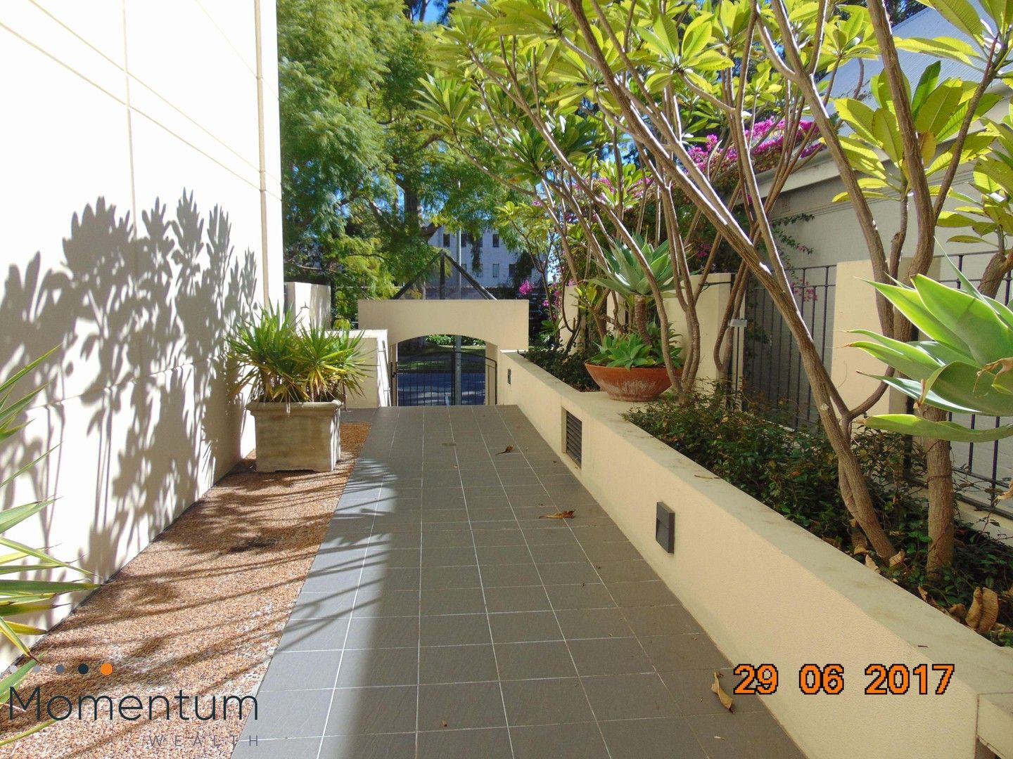 2 bedrooms Apartment / Unit / Flat in 4/2 Outram Street WEST PERTH WA, 6005