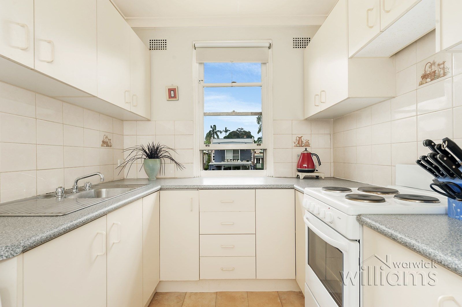 17/4 Moore Street, Drummoyne NSW 2047, Image 1