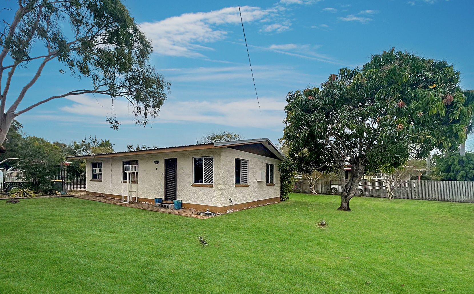 3 bedrooms House in 1 Griffey Street BURDELL QLD, 4818