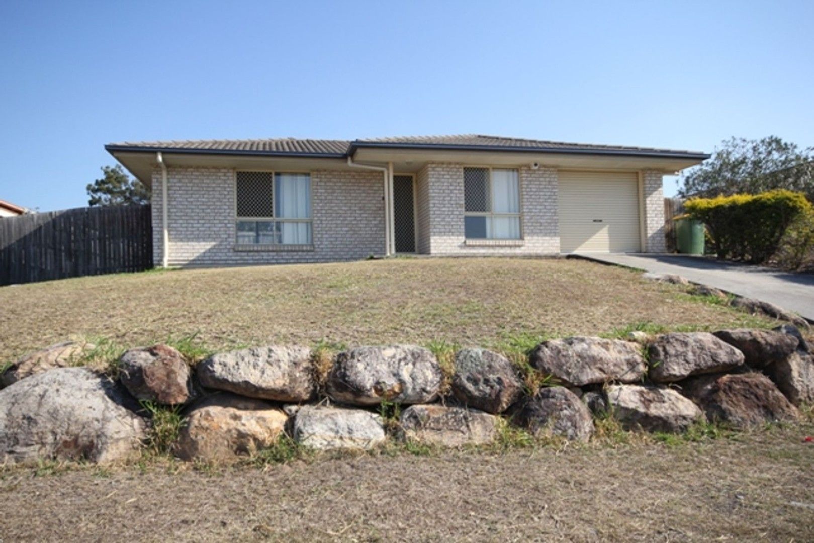 4 bedrooms House in 29 Elkhorn Street BELLBIRD PARK QLD, 4300
