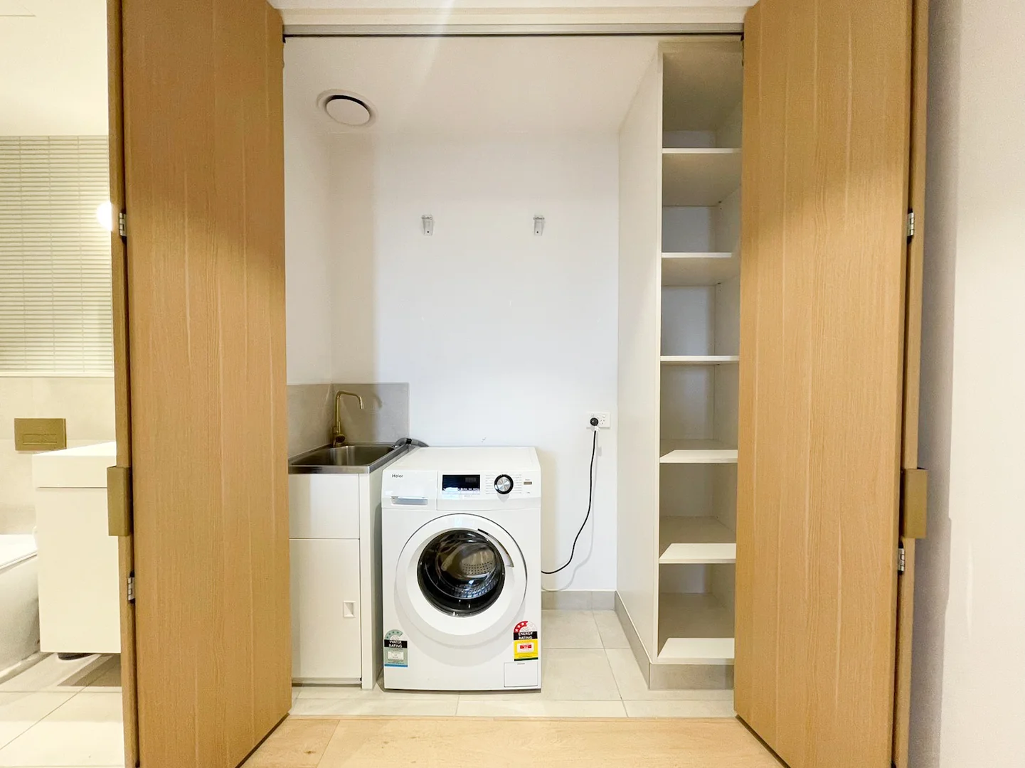 Additional image 12 of 2002/545 Station Street, Box Hill VIC 3128