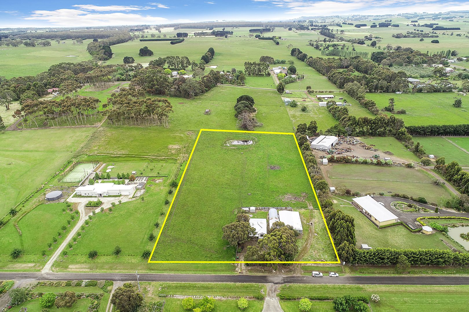 32 Roberts Road, Cobden VIC 3266, Image 2