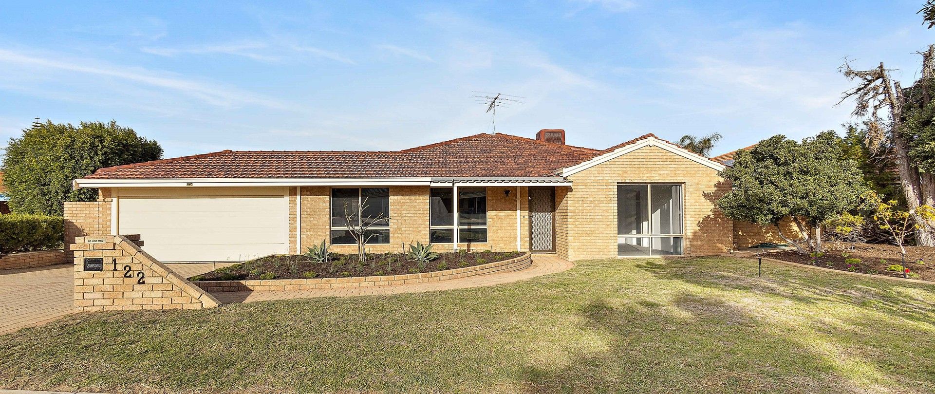 4 bedrooms House in 122 Glencoe Loop KINROSS WA, 6028