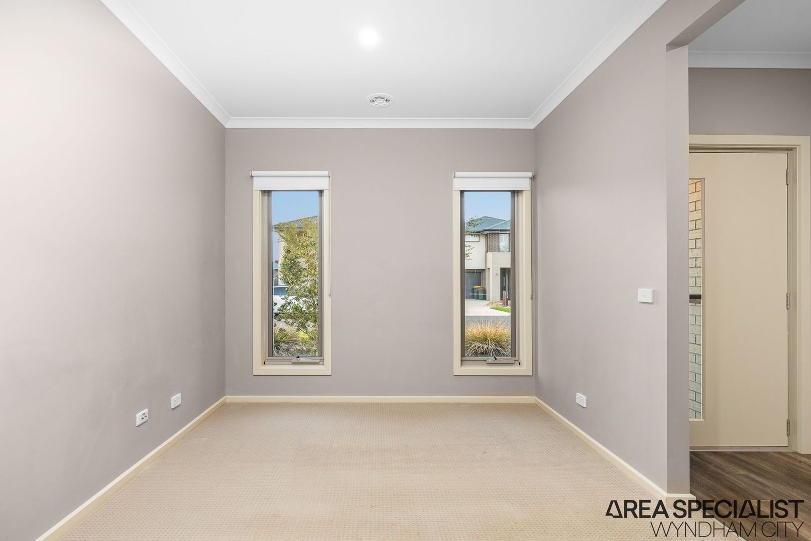 77 Evesham Drive, Point Cook VIC 3030, Image 2