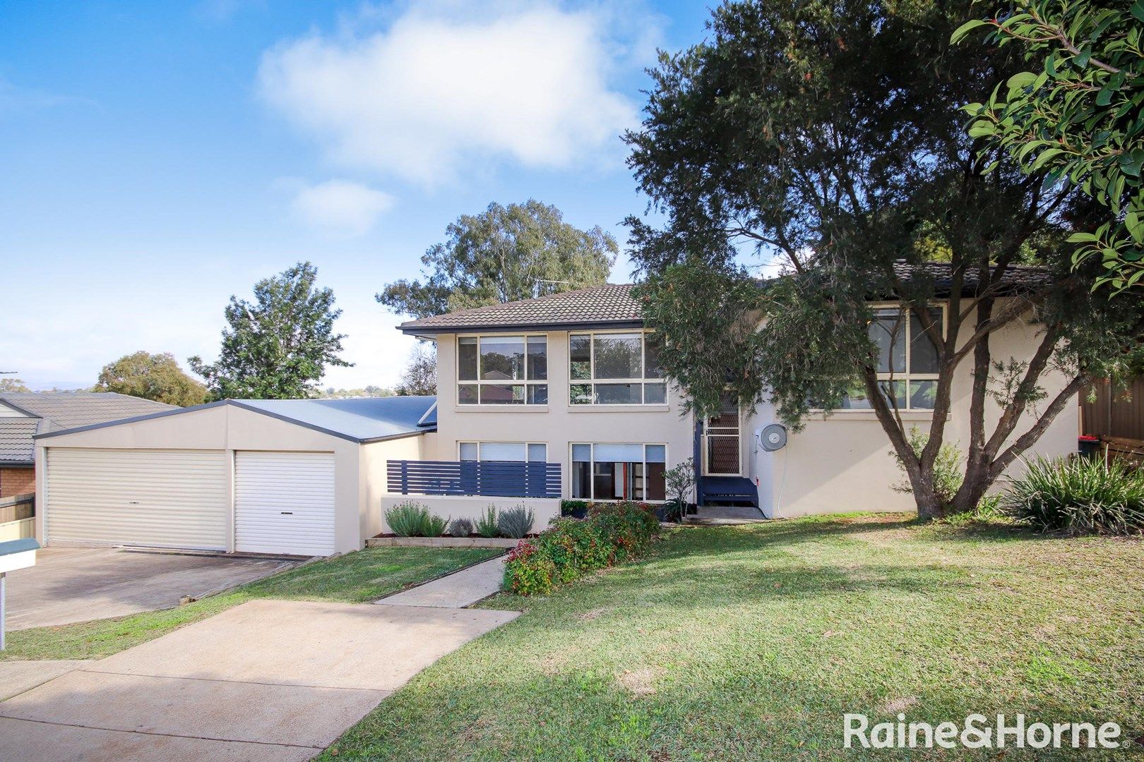 4 bedrooms House in 16 Hermitage Place MUSWELLBROOK NSW, 2333