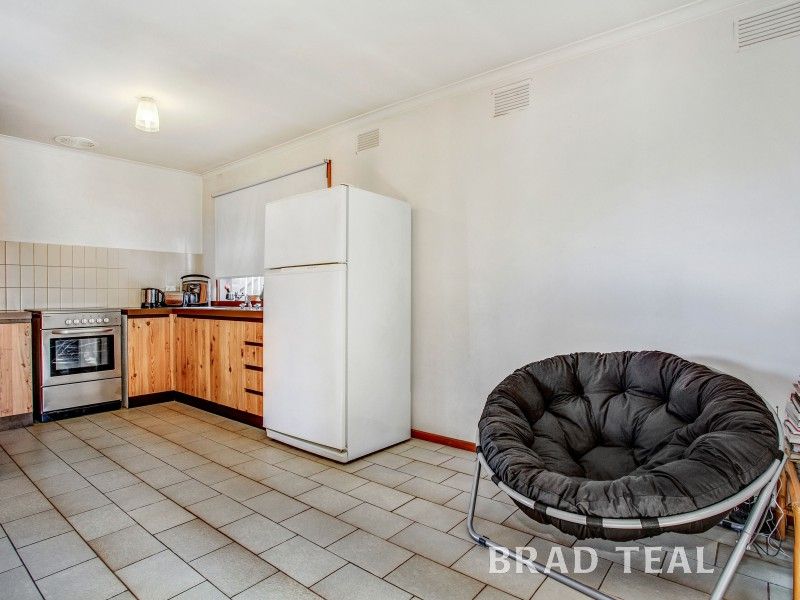 29 Valewood Drive, Kealba VIC 3021, Image 2