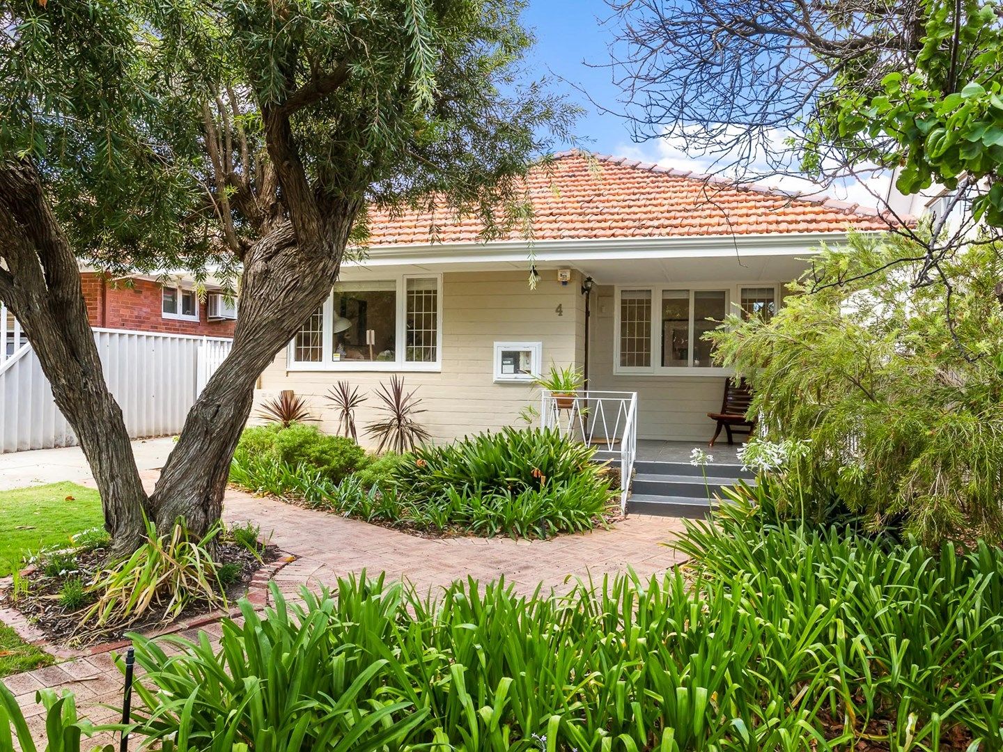 4 Kalgoorlie Street, Mount Hawthor Property History & Address