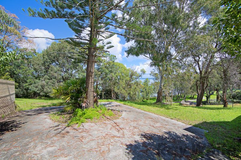 74 Diamond Head Drive, Budgewoi NSW 2262, Image 2