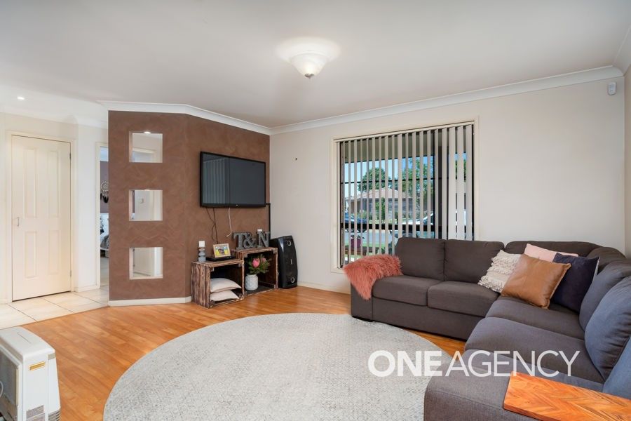 2/1 WOOMERA PLACE, Glenfield Park NSW 2650, Image 1