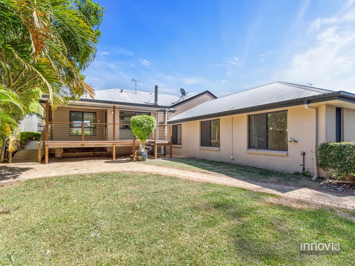 5 bedrooms House in 13 Brian Morrison Drive ALBANY CREEK QLD, 4035