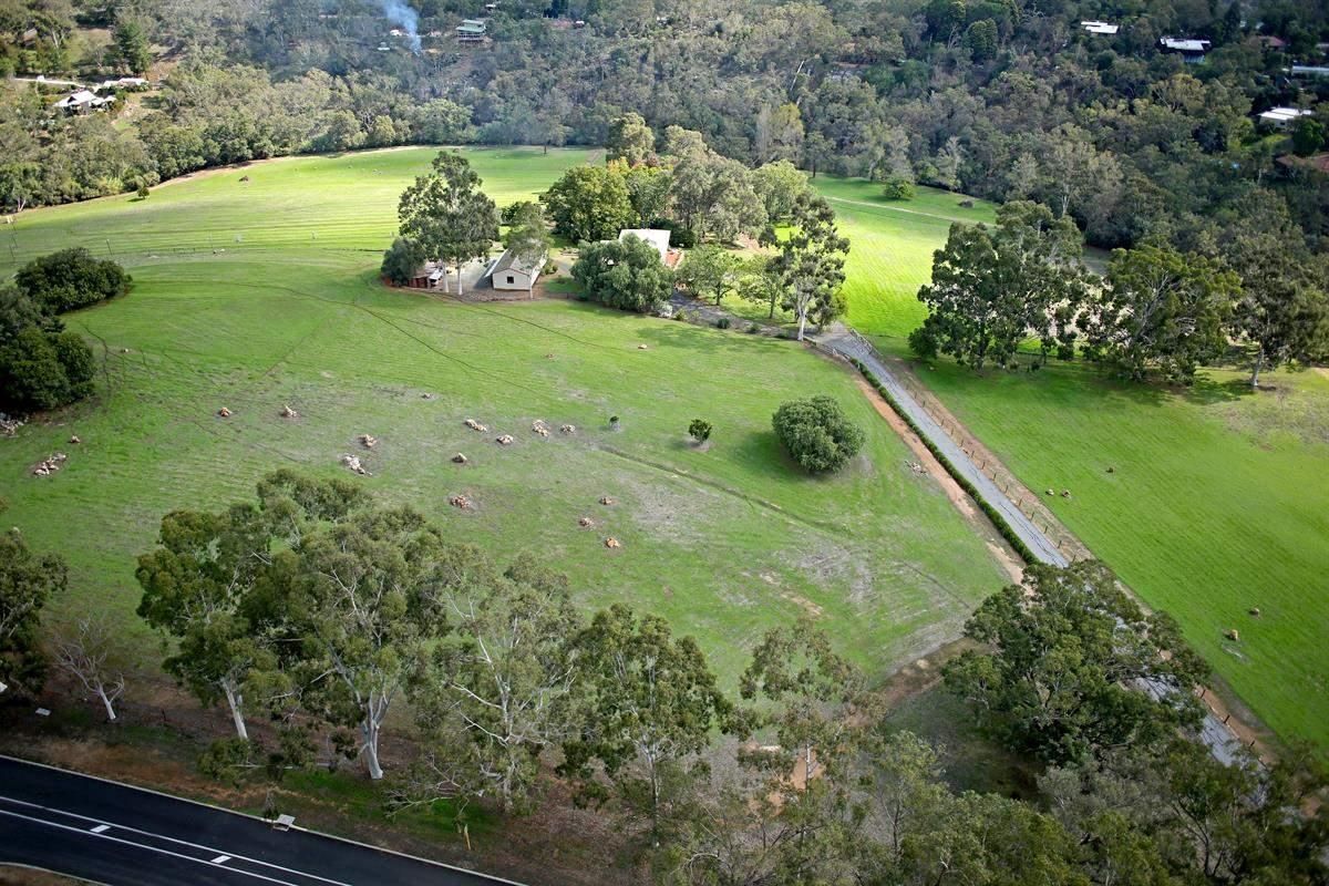 33 Soldiers Road, Roleystone WA 6111, Image 2