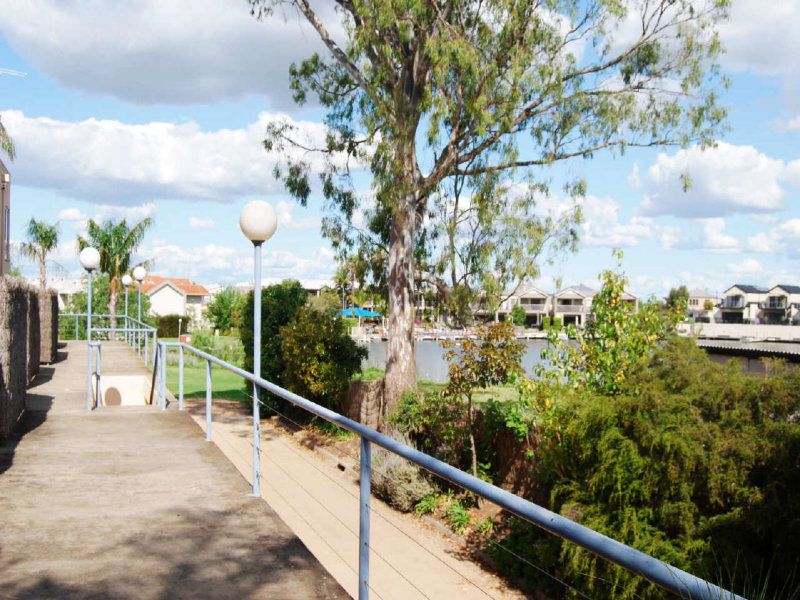 1 Villa Tarni, 212 Melbourne Street, Mulwala NSW 2647, Image 2