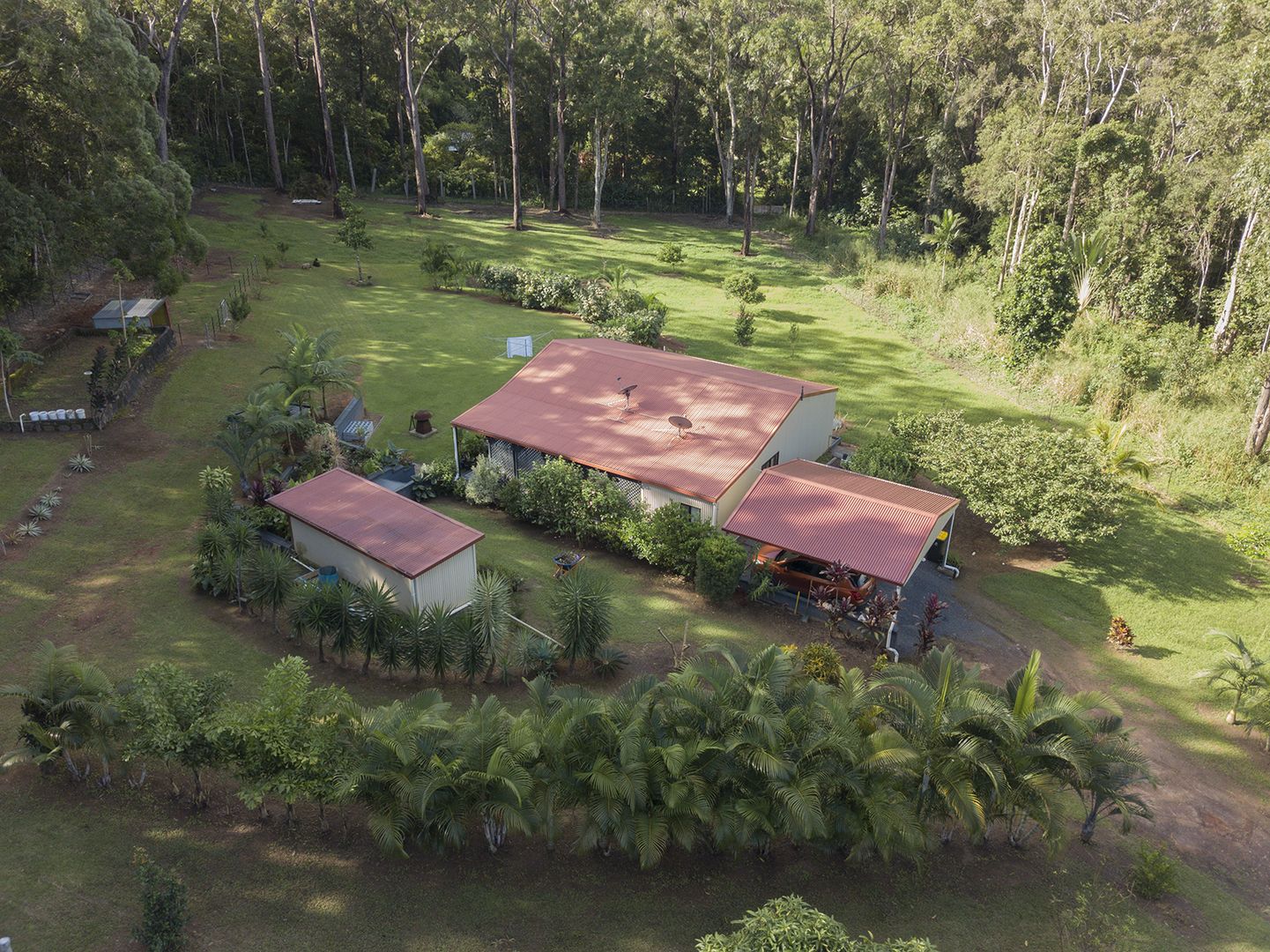 591 Bloomfield Road, Rossville QLD 4895
