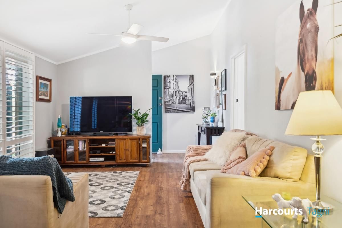 19 Nickel Drive, Aberfoyle Park SA 5159, Image 2