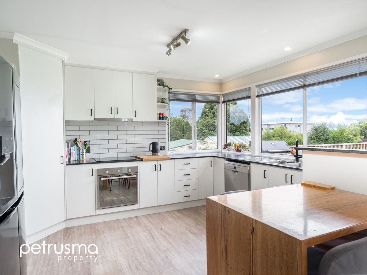 32A Seabrook Street, Seven Mile Beach TAS 7170, Image 2