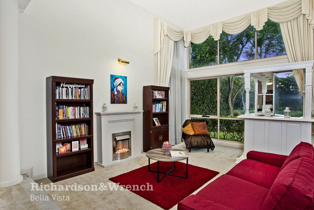 21 Sanctuary Drive, Beaumont Hills NSW 2155, Image 2