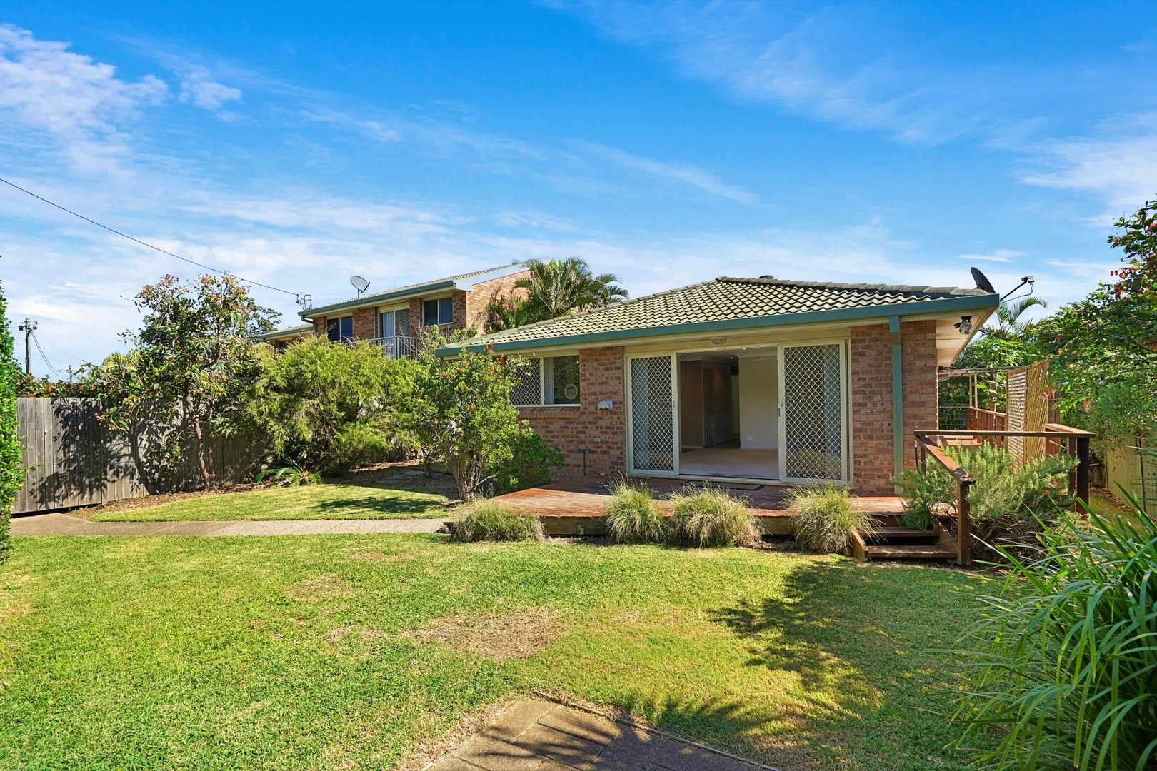 3 bedrooms Villa in 13/74-78 Ocean View Drive WAMBERAL NSW, 2260