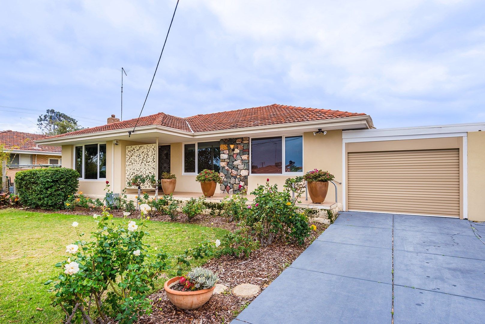 4 Plantagenet Crescent, Hamilton Hill WA 6163, Image 0