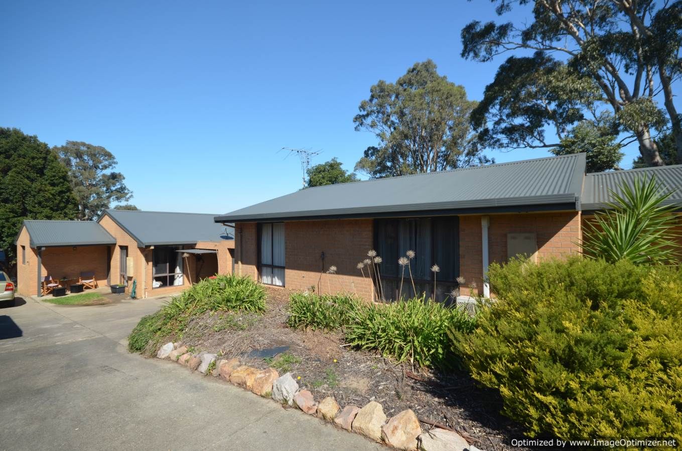 1 & 2/7 Dwyer Street, Wy Yung VIC 3875, Image 0