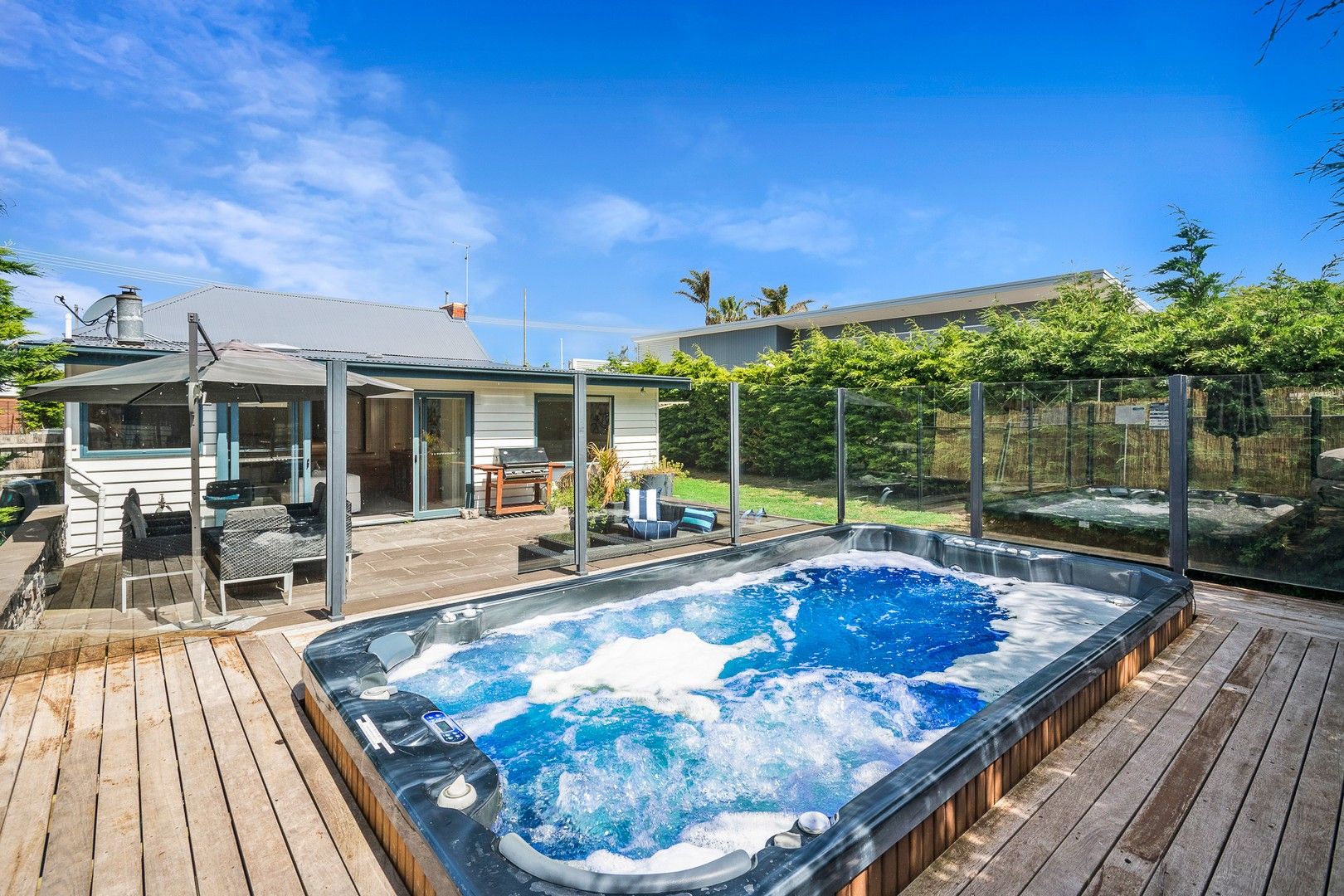 4 bedrooms House in 20 Heather Avenue SORRENTO VIC, 3943